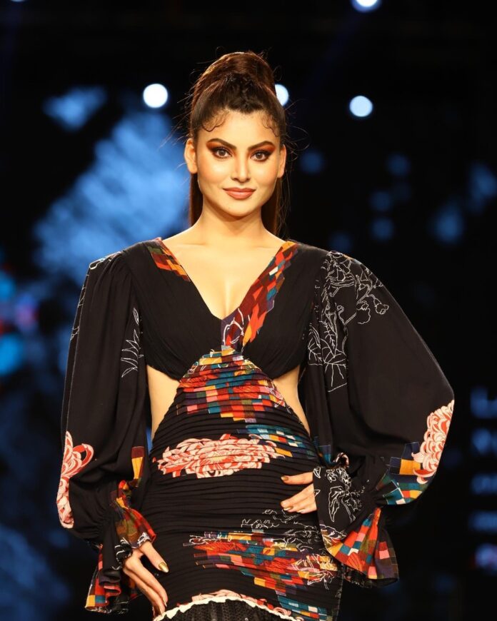 Bollywood Queen Urvashi Rautela to walk as showstopper at Lakme Fashion Week